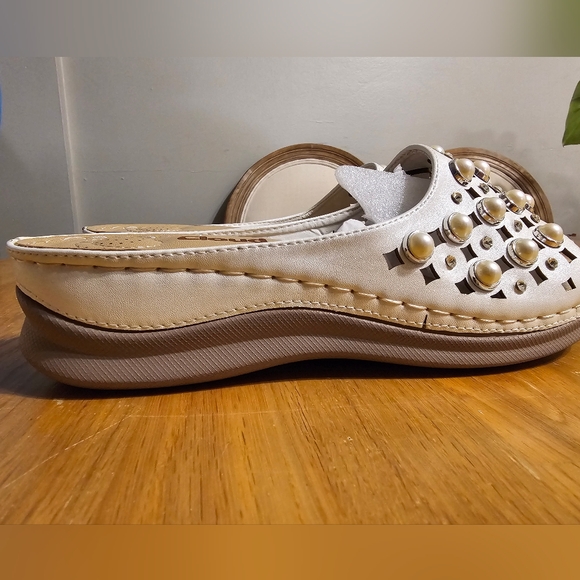 NEW Cloud 90 sandals pearls and rhinestone diamonds wedge size 42 - Picture 4 of 6